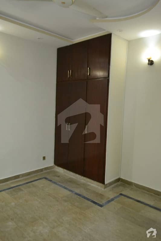 I 9 Markz Flat For Rent Very Good  Location