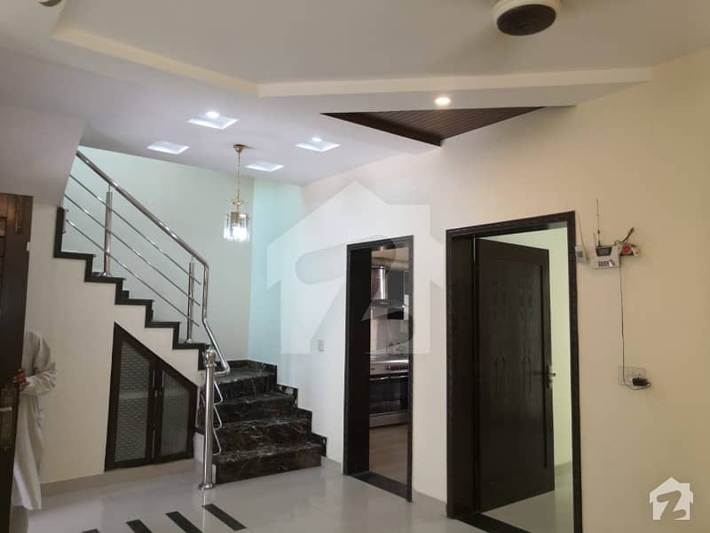 1800  Square Feet House Available For Rent In Bahria Town