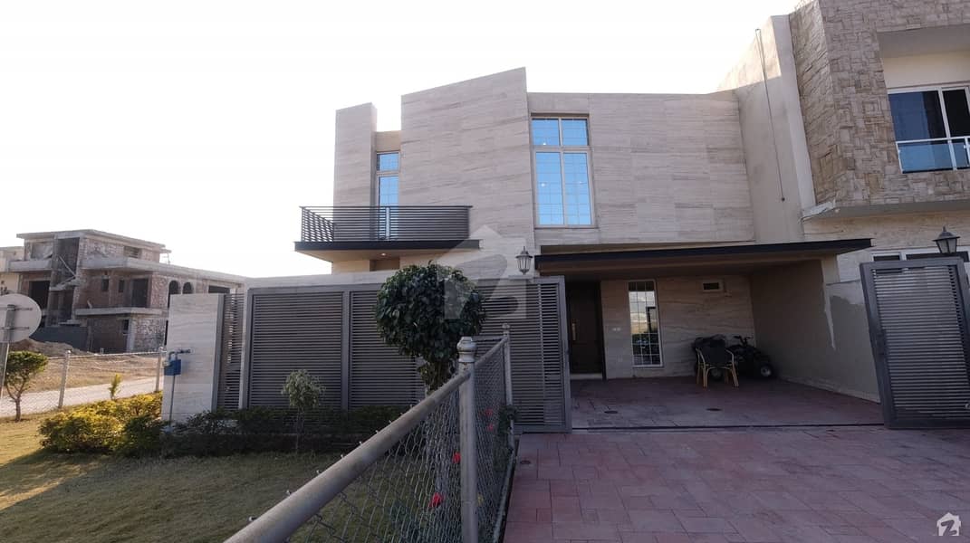 10 Marla Corner House Front Open With Extra Land 10 Marla Corner House Front Open With Extra Land