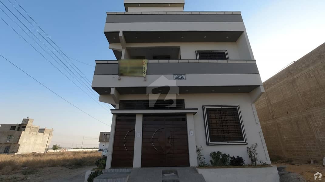 گلشنِ عثمان تیسر ٹاؤن گداپ ٹاؤن کراچی میں 4 کمروں کا 5 مرلہ مکان 1.5 کروڑ میں برائے فروخت۔