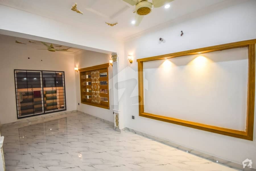 6.5 Marla Spacious House Available In Punjab Coop Housing Society For Sale