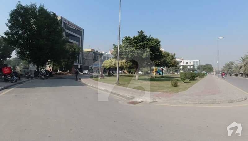 5 Marla Spacious Commercial Plot Available In Bahria Town For Sale