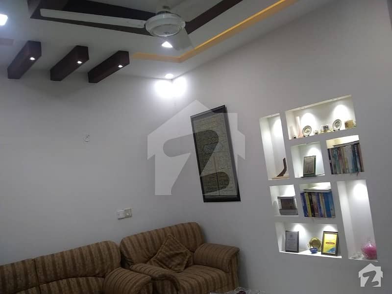 In Jamshed Town 1000 Square Feet Flat For Rent