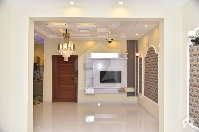 1 Kanal Luxury House For Rent In Air Line Housing Society VIP Location