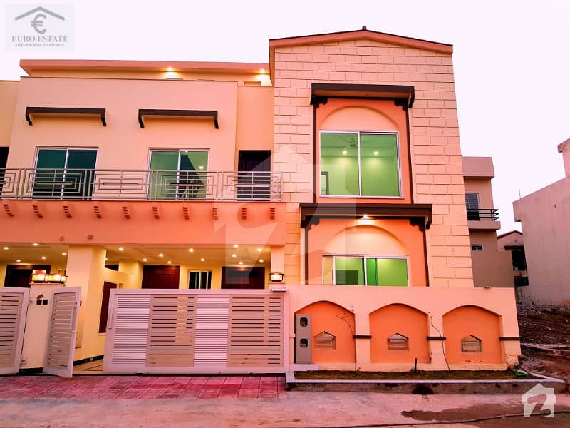 Amazing 7 Marla 5 Bed Spacious House For Sale In Bahria Town