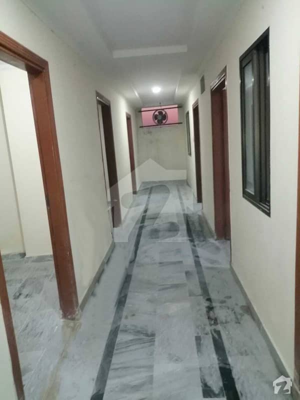 450  Square Feet Room Is Available For Rent In Farooq-E-Azam Road