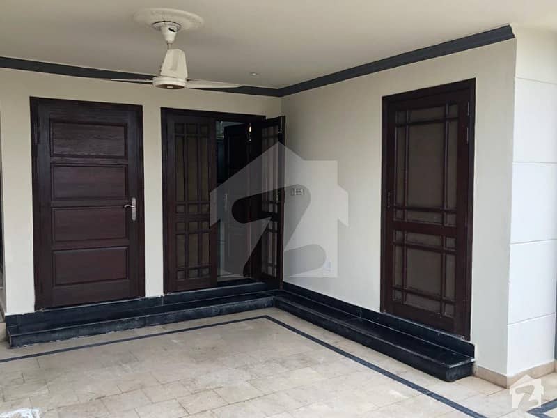 Bahria Town 10 Marla House Is Available For Sale