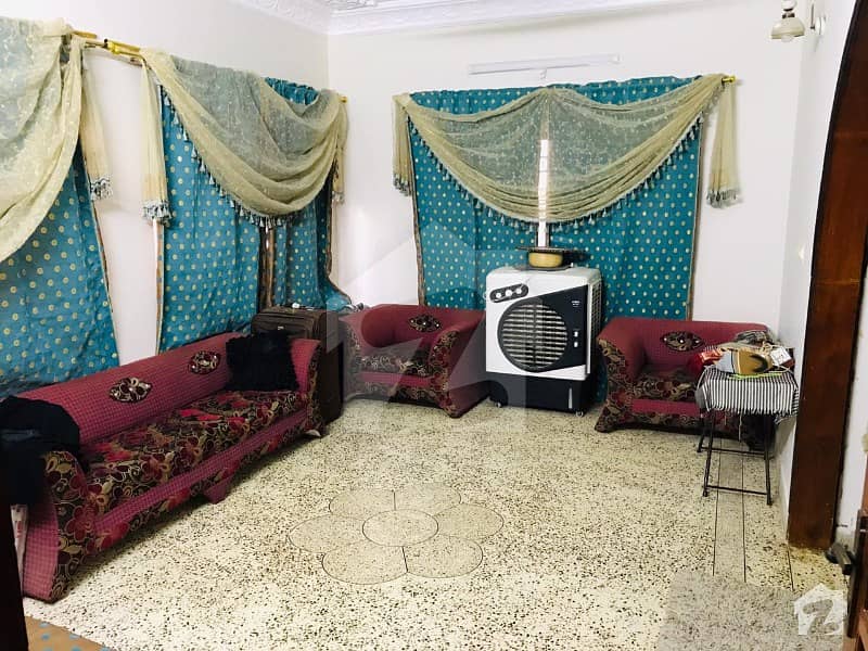 گلشنِ جمال گلشنِ اقبال ٹاؤن کراچی میں 6 کمروں کا 12 مرلہ مکان 4.75 کروڑ میں برائے فروخت۔