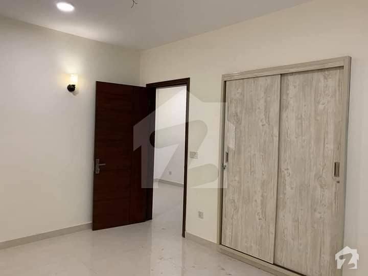 ڈی ایچ اے فیز 7 ایکسٹینشن ڈی ایچ اے ڈیفینس کراچی میں 3 کمروں کا 5 مرلہ مکان 3.85 کروڑ میں برائے فروخت۔