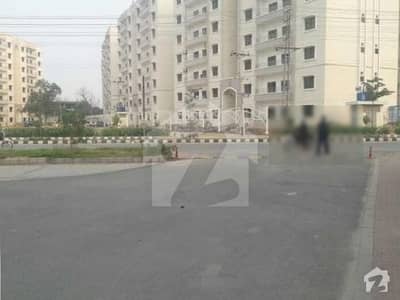 12 Marla 4 Bedrooms Flat Available For Sale In Askari 11 Lahore