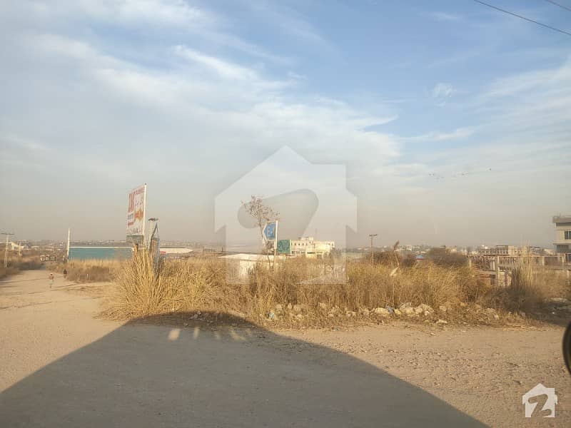 On Main Wide Road Very Easy To Access Level 4 Kanal  Industrial Plot Available For Sale