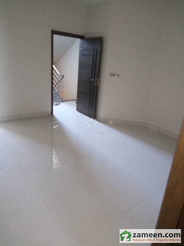 Phase 6 Bukhari Commercial Area Brand New 2 Bedroom Apartment 1st Floor With Lift West Open For Sale