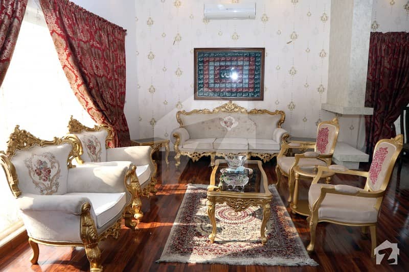 ڈی ایچ اے فیز 7 ڈیفنس (ڈی ایچ اے) لاہور میں 5 کمروں کا 1 کنال مکان 4.5 کروڑ میں برائے فروخت۔