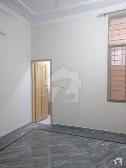 غوری ٹاؤن اسلام آباد میں 4 کمروں کا 5 مرلہ مکان 45 ہزار میں کرایہ پر دستیاب ہے۔