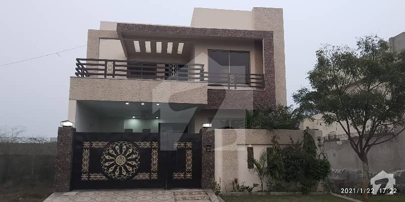 House Of 2125  Square Feet In Khayaban Gardens Is Available