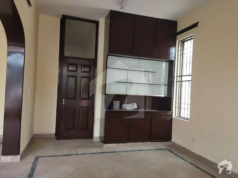 Lavish Location One Kanal Full House Are Available For Rent In Phase 2