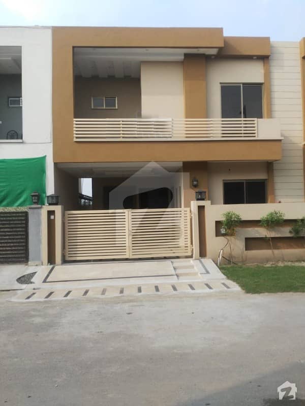 5 Marla Brand New Bungalow For Sale In Bankers Avenue Housing Society