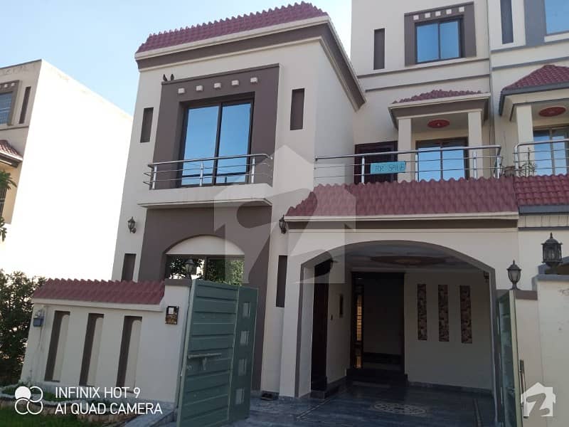 5 Marla Used House For Sale In Bahria Town Lahore