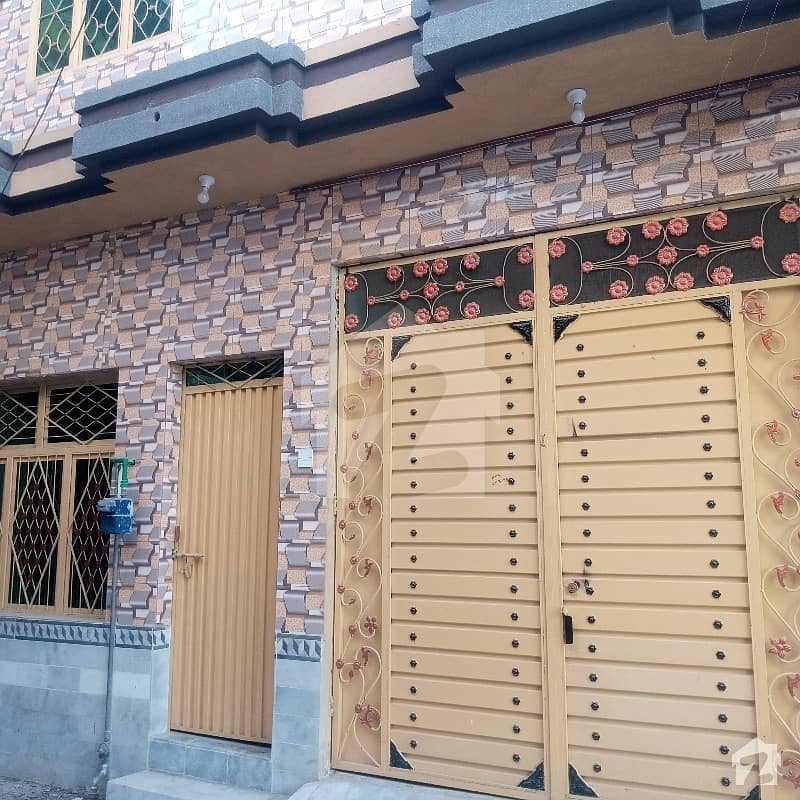 اتحاد کالونی رِنگ روڈ پشاور میں 6 کمروں کا 2 مرلہ مکان 65 لاکھ میں برائے فروخت۔