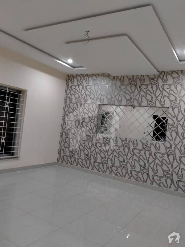 10 Marla House For Sale In Bahria Town  Overseas B Lahore