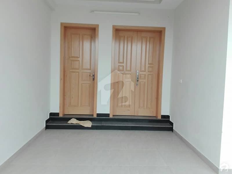 Sadiqabad Lower Portion Sized 10 Marla For Rent