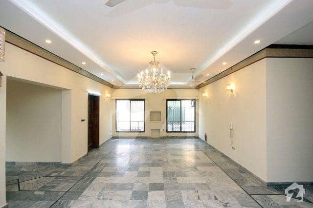 1 Kanal Upper Portion For Rent In Phase 4