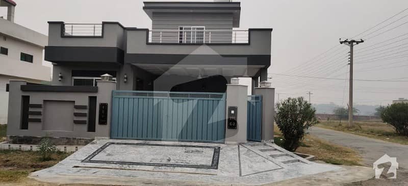 10 Marla Corner House For Sale Block C2