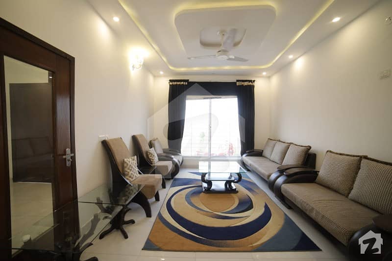 سوئی گیس ہاؤسنگ سوسائٹی لاہور میں 4 کمروں کا 10 مرلہ مکان 2.3 کروڑ میں برائے فروخت۔