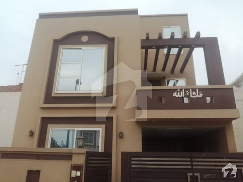 House Is Available For Sale In Bahria Town Block BB Lahore