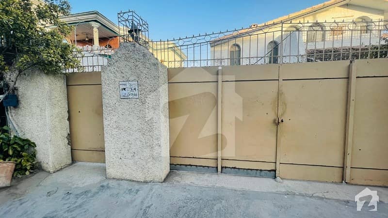 2 Kanal House For Sale In Phase 1 D1 Near To Bilal Market