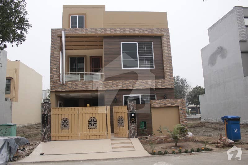 5 Marla Brand New House Available For Sale In Jinnah Block