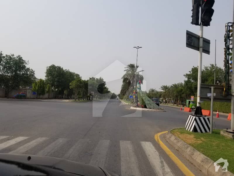 10 Marla Corner Possession and Utilities Paid Residential Plot in Overseas B Block Plot 661 For Sale In Bahria Town Lahore