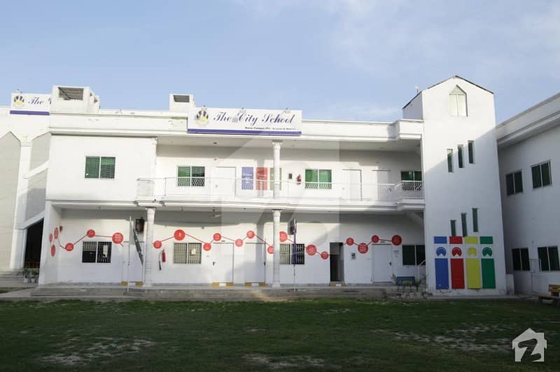 4 Kanal 13 Marla Commercial Building For Sale 4 Kanal 13 Marla Commercial Building For Sale
