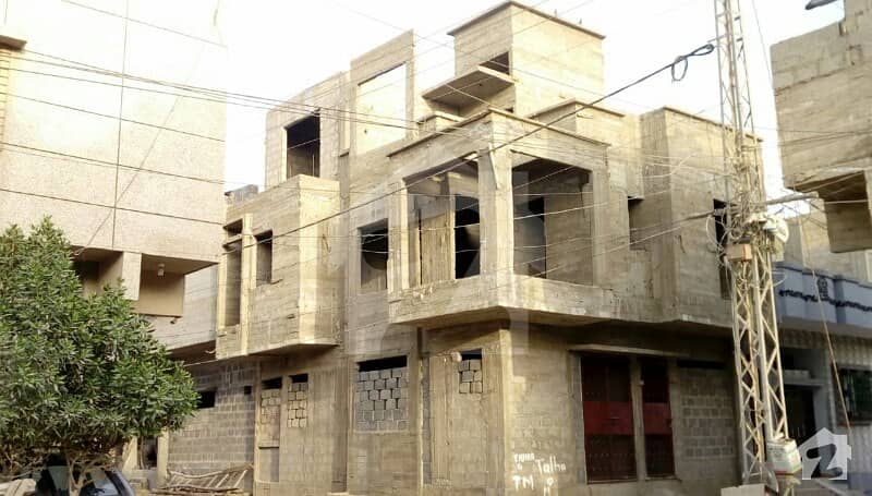 گلشن ملت کورنگی کراچی میں 6 کمروں کا 3 مرلہ مکان 1.05 کروڑ میں برائے فروخت۔