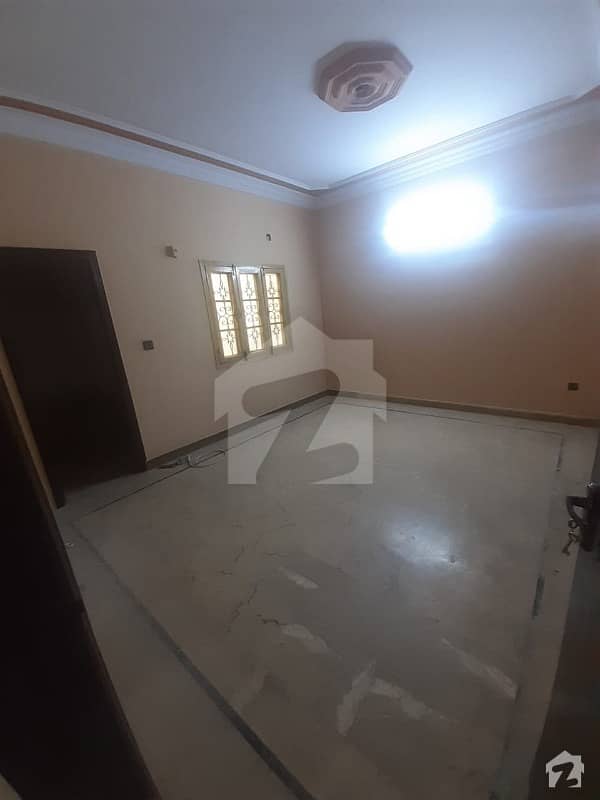 A Centrally Located Upper Portion Is Available For Rent In Karachi