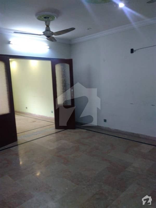 10 Marla House Available In Bahria Town