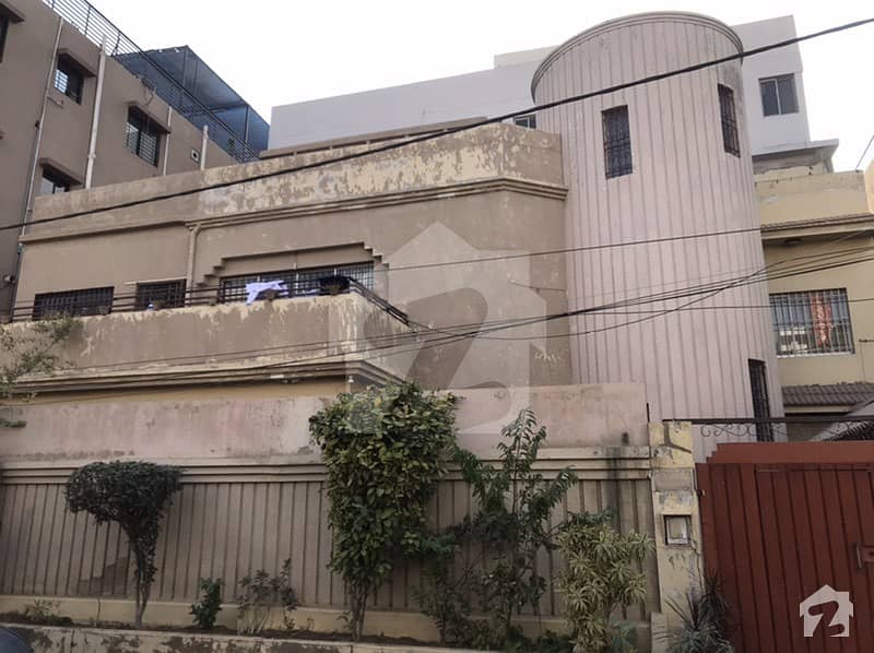 کراچی ایڈمنسٹریشن ایمپلائیز سوسائٹی جمشید ٹاؤن کراچی میں 5 کمروں کا 10 مرلہ مکان 4.75 کروڑ میں برائے فروخت۔
