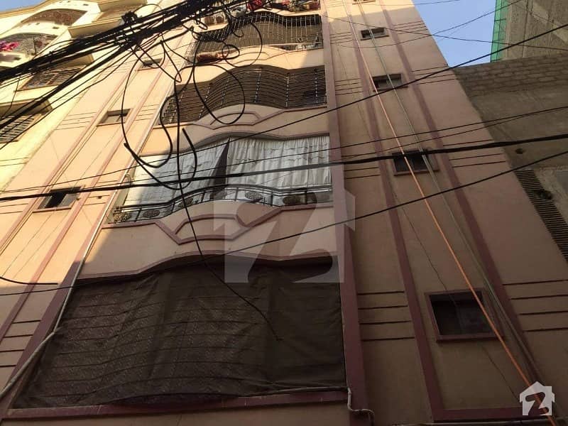 دہلی کالونی کراچی میں 3 کمروں کا 9 مرلہ فلیٹ 1.16 کروڑ میں برائے فروخت۔