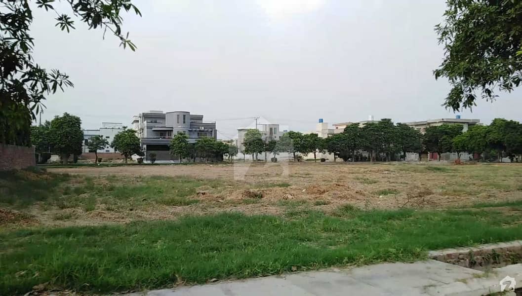 Ideal Investment 3 Marla Corner Commercial Plot 2 Side Open For Sale In Block B Canal Garden