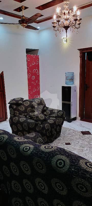 علامہ اقبال ٹاؤن ۔ ہُما بلاک علامہ اقبال ٹاؤن لاہور میں 3 کمروں کا 4 مرلہ مکان 1.5 کروڑ میں برائے فروخت۔