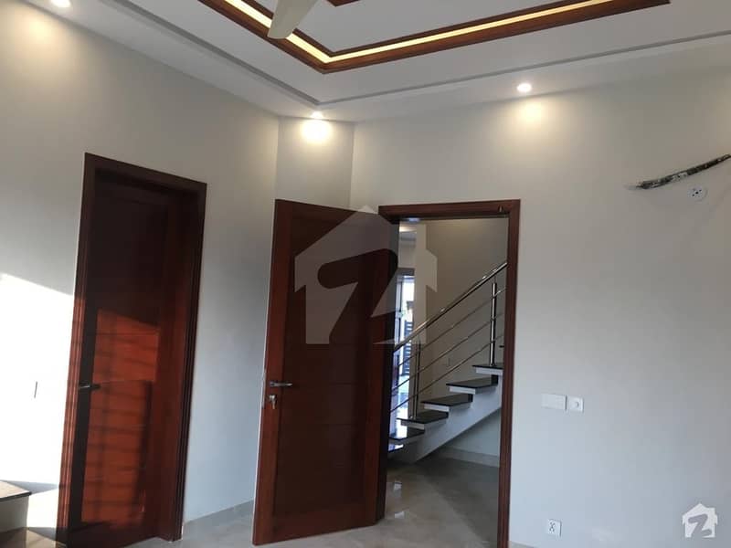 ایڈن سٹی ایڈن لاہور میں 4 کمروں کا 10 مرلہ مکان 3.1 کروڑ میں برائے فروخت۔
