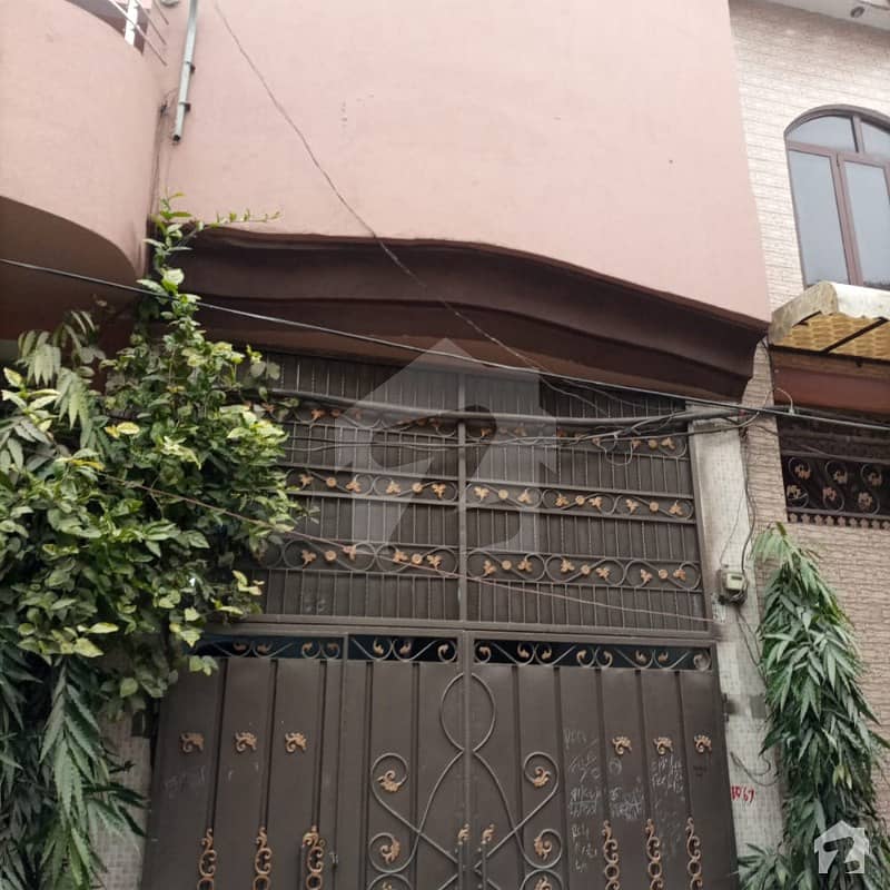 شالیمار ہاؤسنگ سکیم لاہور میں 4 کمروں کا 5 مرلہ مکان 1.1 کروڑ میں برائے فروخت۔