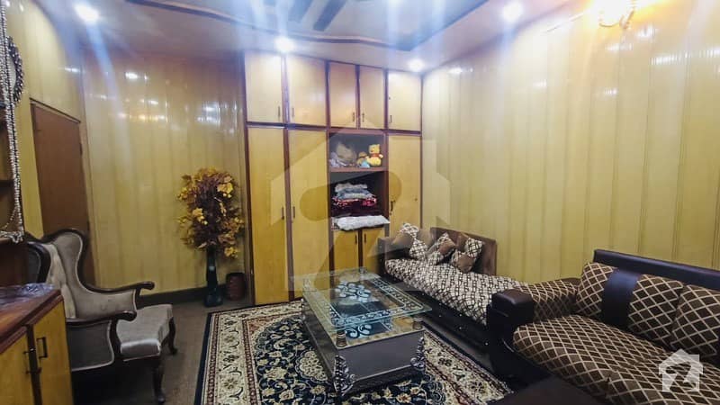 پریم نگر لاہور میں 4 کمروں کا 4 مرلہ مکان 1.2 کروڑ میں برائے فروخت۔
