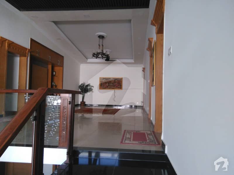 Well Maintained 6 Bed House With Air Conditioners
