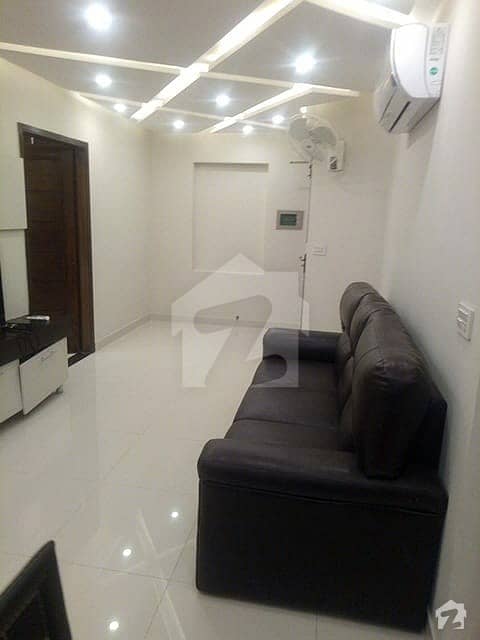 1 BED FURNISHED FLAT AVAIALABLE