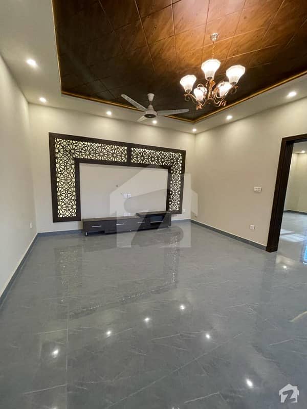 10 Marla Full House For Rent Block H Bahria Town Phase 8
