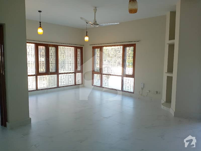 E7 Fully Renovated Independent Upper Portion For Rent With 02 Bedroom Tiled Flooring Upper Floor