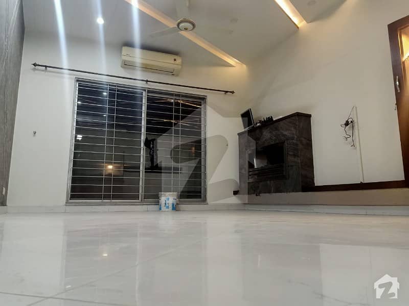 5 MARLA BRAND NEW FULL HOUSE AVAILABLE FOR RENT  IN DHA PHASE 7