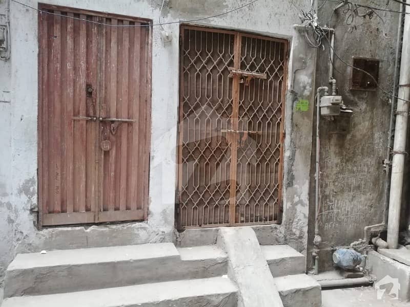 A Palatial Residence For Sale In Azam Cloth Market Lahore