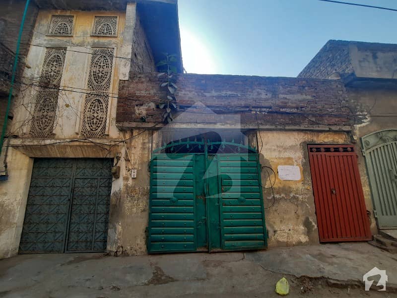 شاہدرہ لاہور میں 4 کمروں کا 6 مرلہ مکان 1.2 کروڑ میں برائے فروخت۔